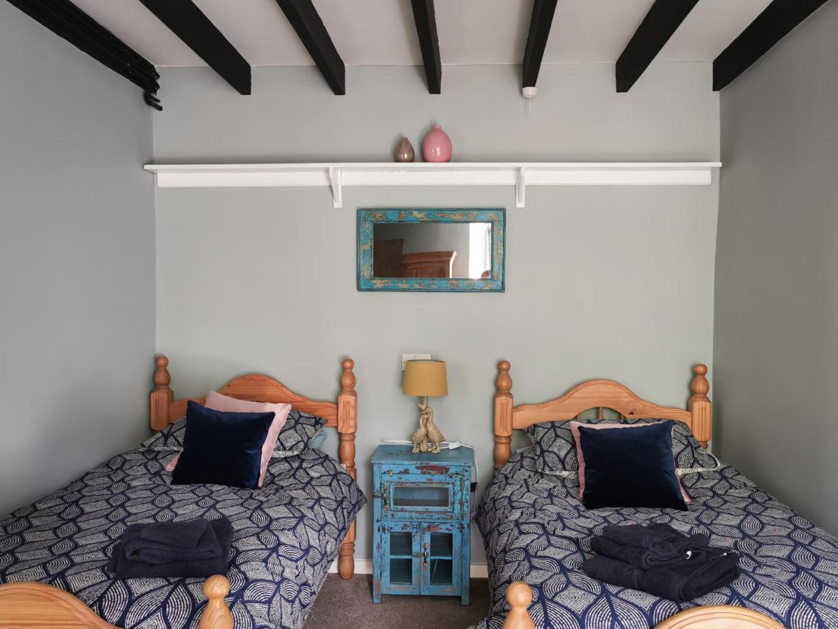 Wellstone Cottages - Jasmine Llanfyrnach Экстерьер фото